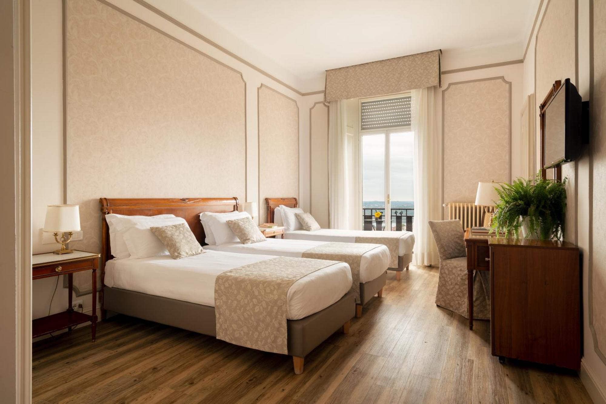 Palace Grand Hotel