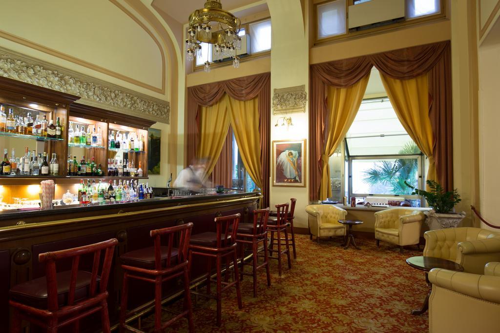 Hotel Palace Grand Varèse