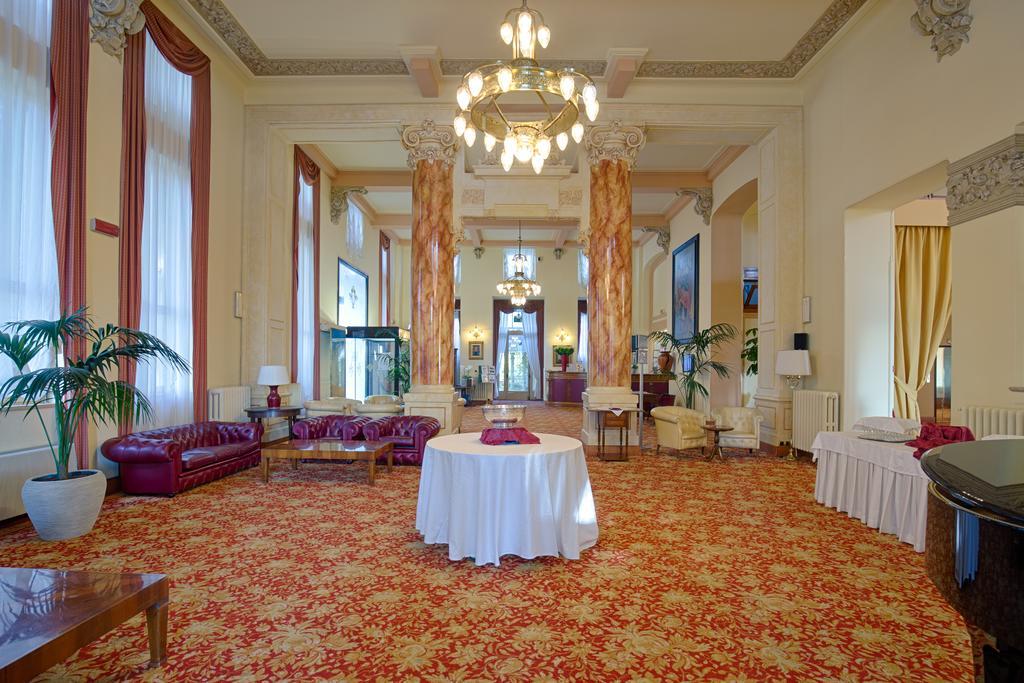 Palace Grand Varese