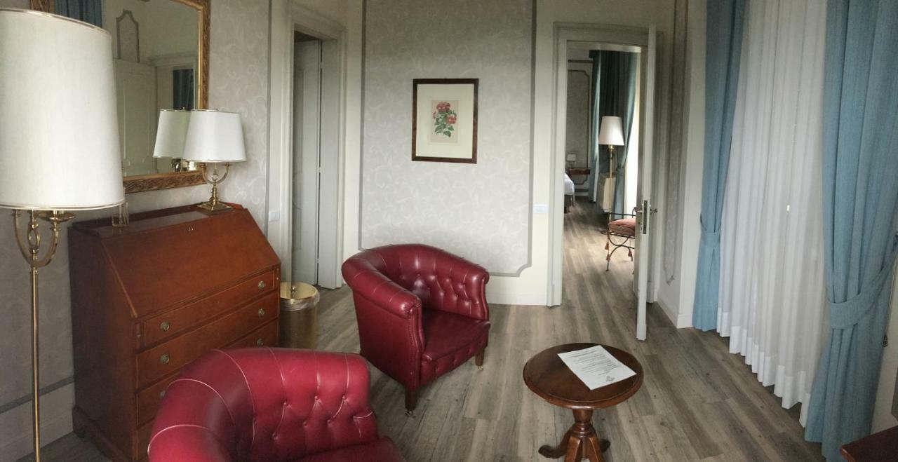 Palace Grand Hotel 4*