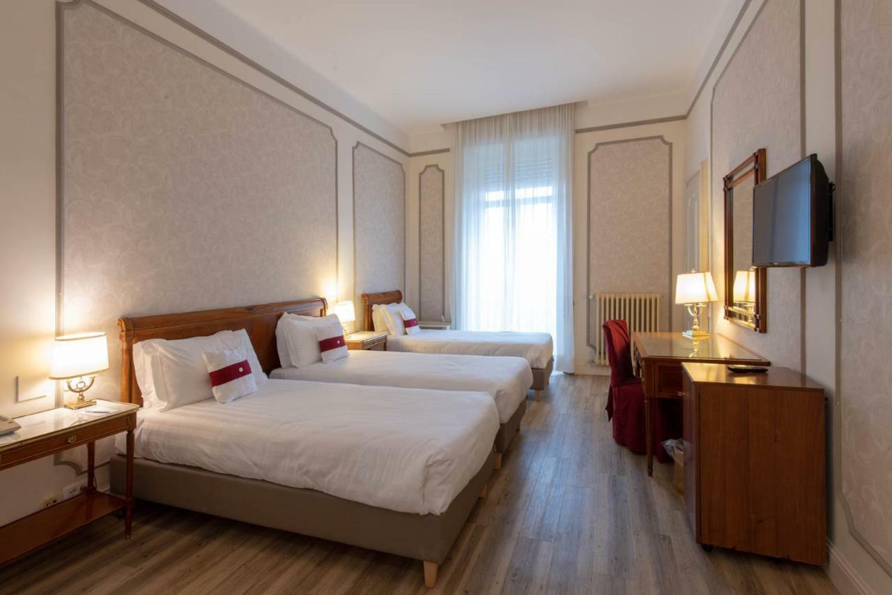 Palace Grand Hotel