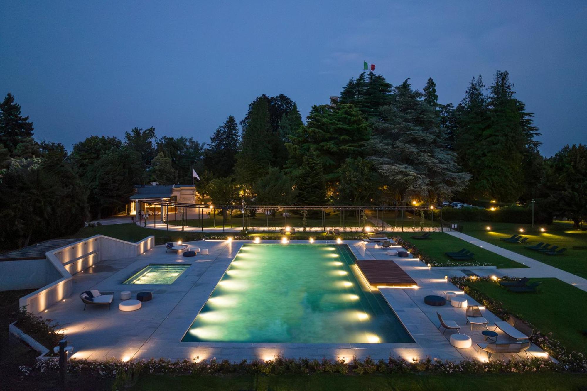 Palace Grand Hotel 4*